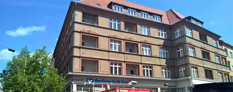2-Zimmer-Dachgeschosswohnung mit Balkon nahe S-Bahnhof Köpenick! — photo 1